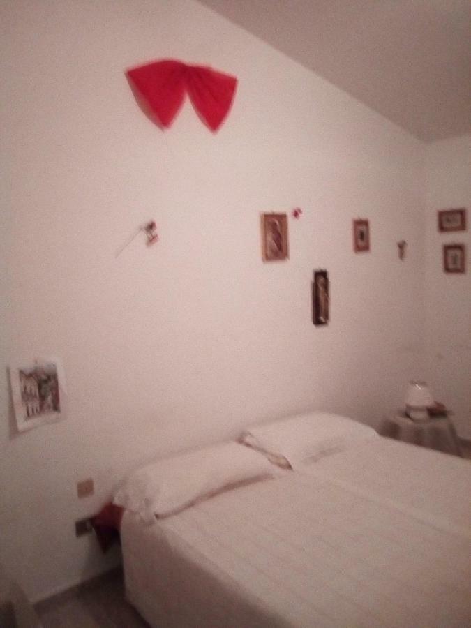 Sperone Hotel Mandra Capreria Kültér fotó