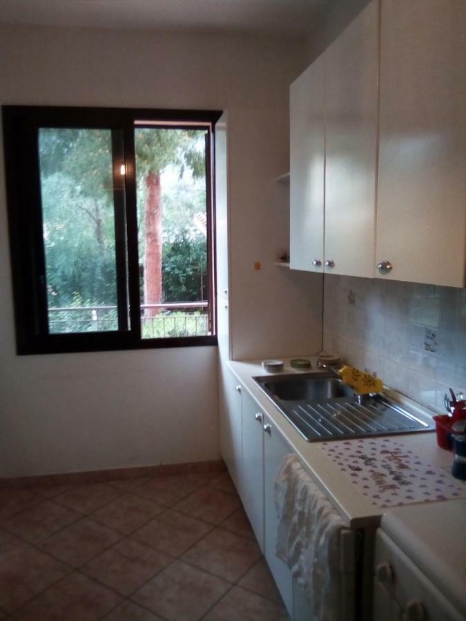 Sperone Hotel Mandra Capreria Kültér fotó