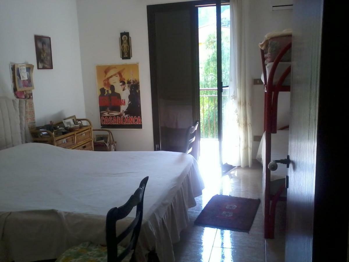 Sperone Hotel Mandra Capreria Szoba fotó